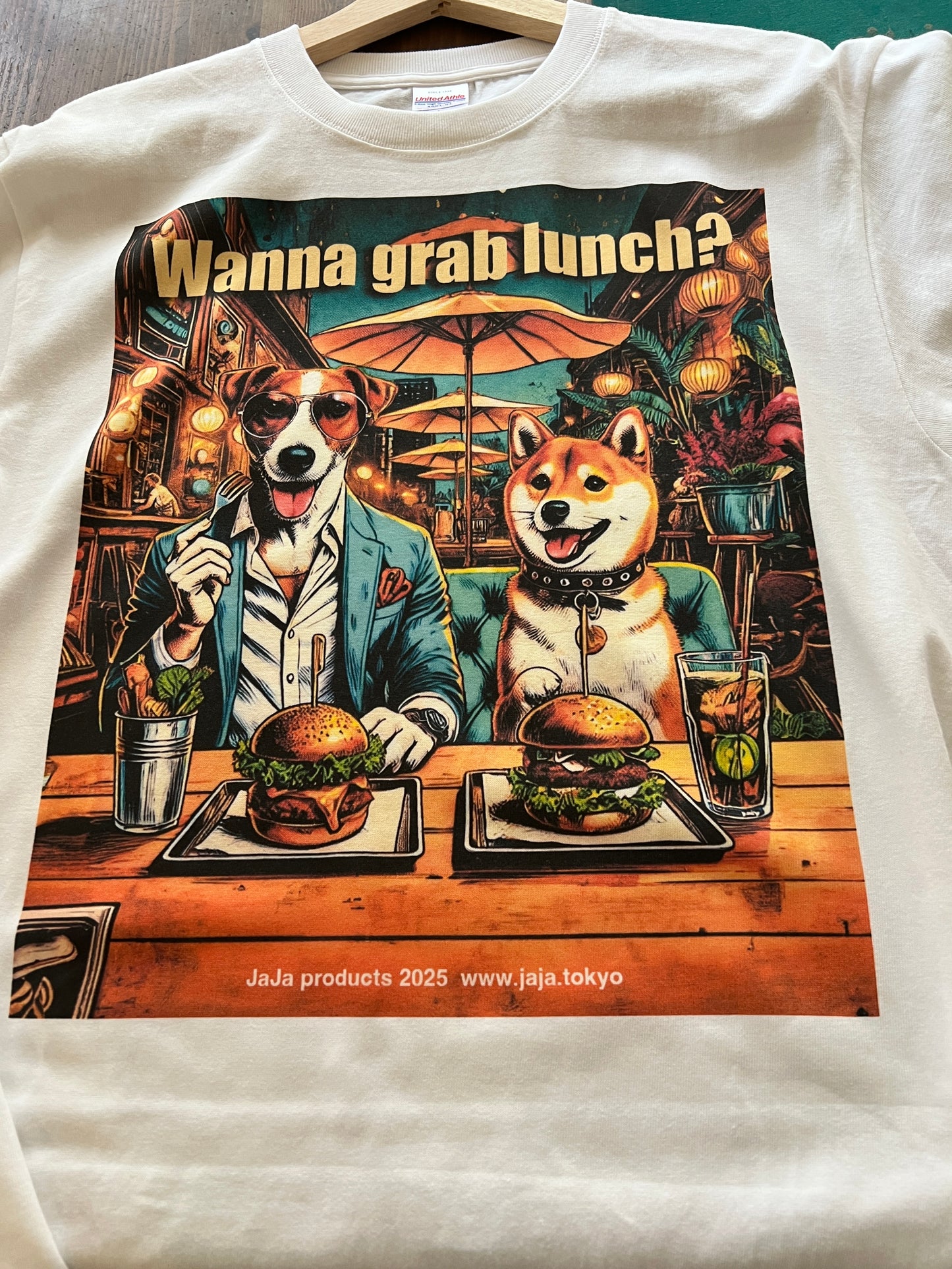 キザ兄ジャックと豆柴女子のオシャレランチ